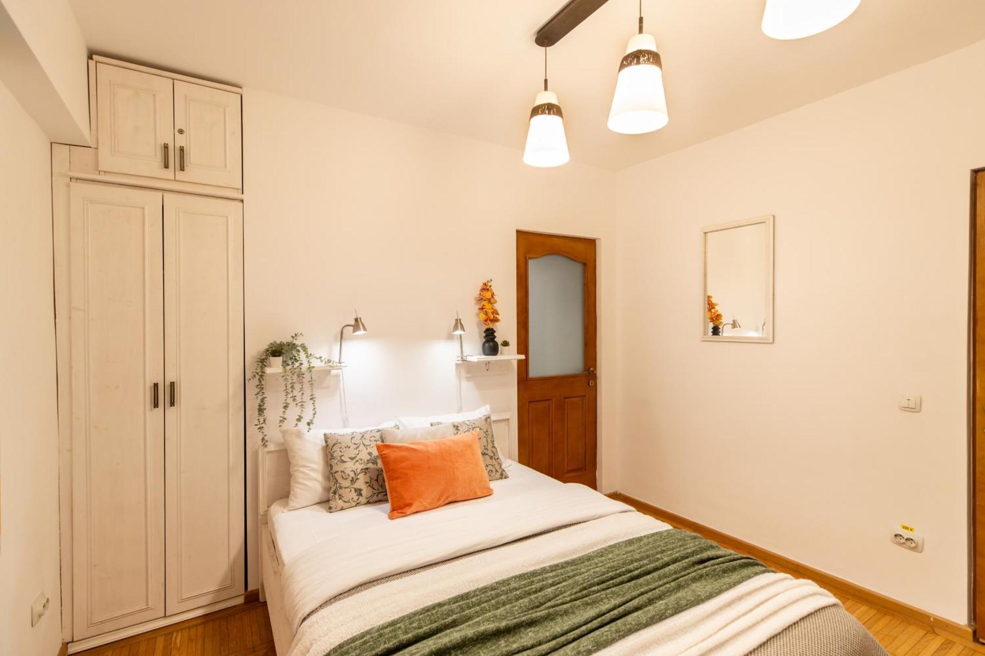 2Br Apartment At Piata Natiunilor Unite: Perfect For City Center Stays Bucureşti Exterior foto